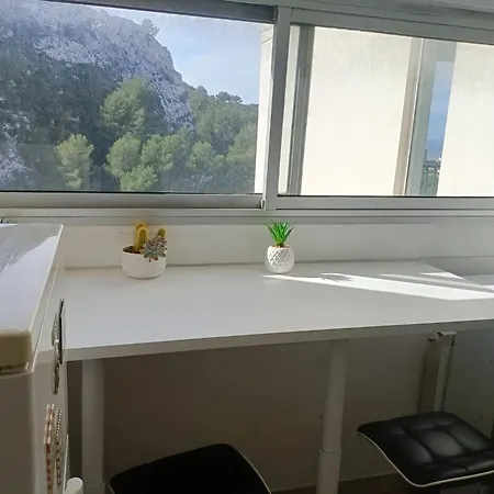 Appartement **** Roy D Espagne, Up To 7 People, View In Safe **** Marseille