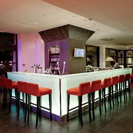 Hotel New Of - Vieux Port 4*