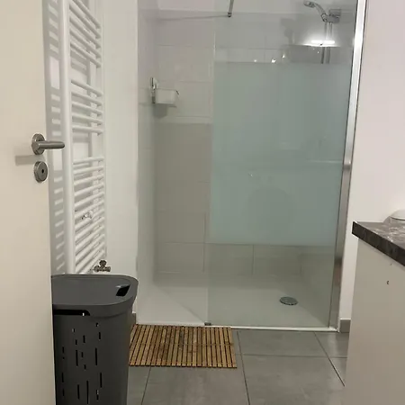 Apartment Apparemment Lumineux *