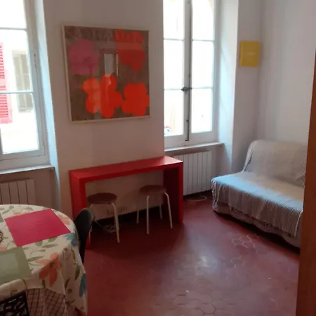 Les Petits Studios/mezzanine Du Panier Appartamento