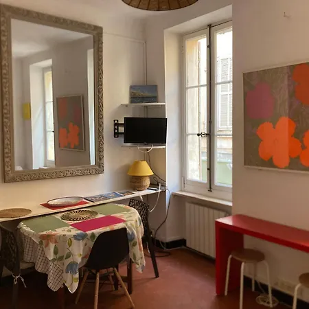 Les Petits Studios/mezzanine Du Panier Appartamento