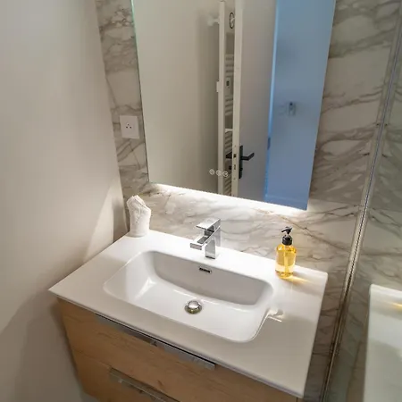Apartamento Terrasse - Hyper Centre - 2 - Parking Gratuit - Calme & Lumineux - Arrivee Autonome *