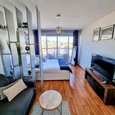 Apartment T1 Prado Chanot