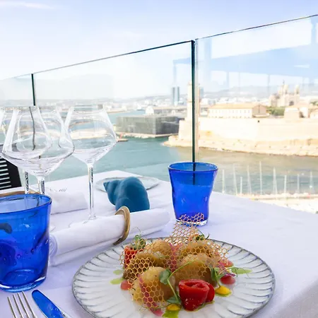 Sofitel Vieux-port 5*