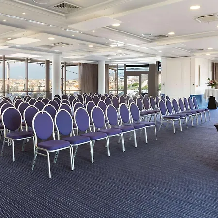 Sofitel Vieux-port Hotel 5*