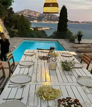 Villa Jfk *
