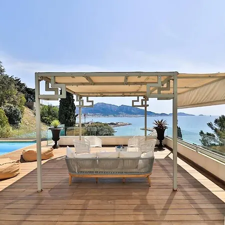Villa Jfk