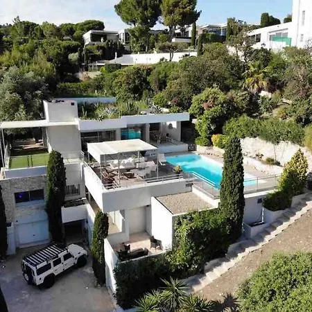 Villa Jfk