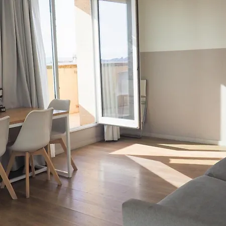 Aparthotel Zenitude Residences Saint-charles 3*