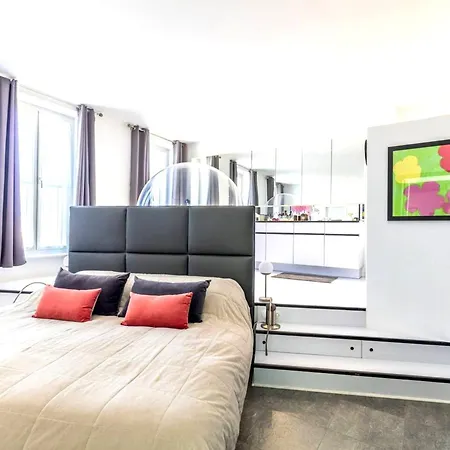 Holiday home Grande Avec Jacuzzi A *