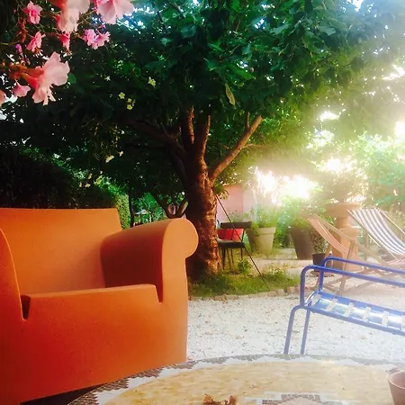 Guest house Vieux Port Panier Jardin Marseille