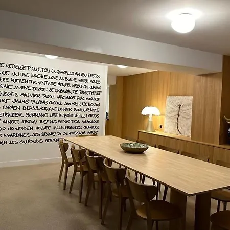 Jfk Villa