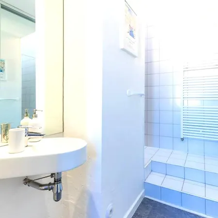 Holiday home Grande Avec Jacuzzi A