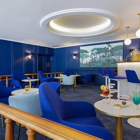 Mercure Centre Bompard La Corniche