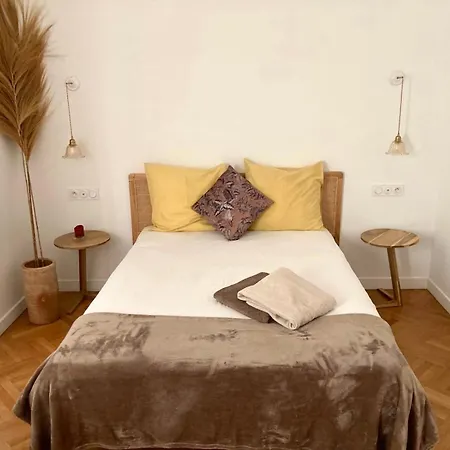 - - Maison Uma - - Wifi, Netflix, Et Centre Apartment *