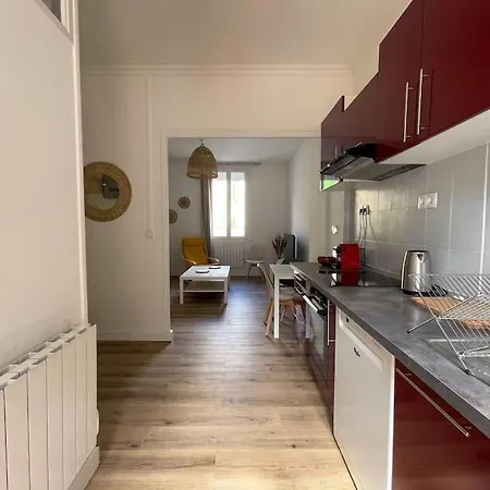 Le Petit Marseillais Avec Patio *
