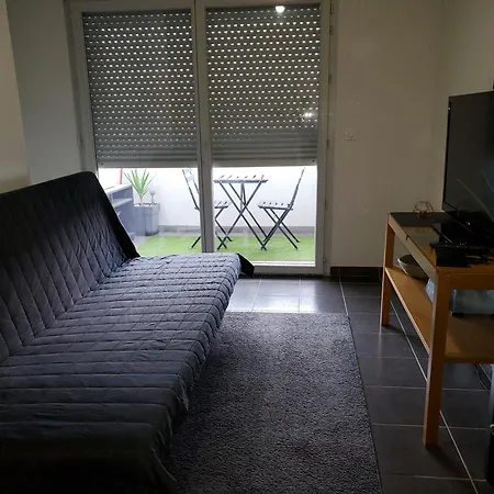 Gk2night, Avec Parking Sous Sol Gratuit Apartment *