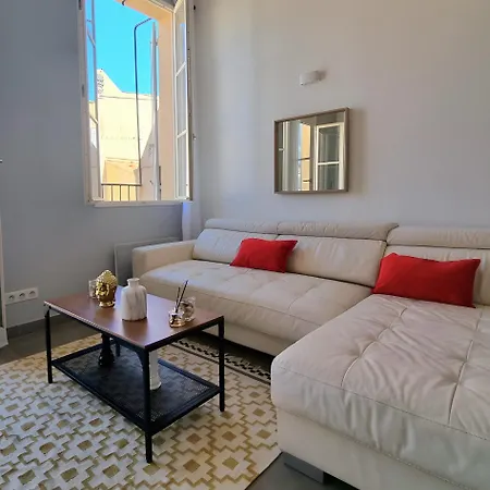 Apartment T3 Duplex Sous Les Toits De Panier Vieux Port Marseille