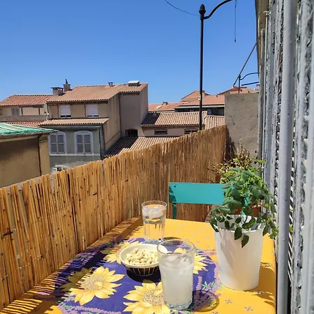 Apartamento Sunny And Fully Furnished Duplex In *
