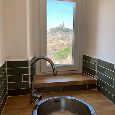 Apartment Nid Douillet Avec Vue Incroyable Marseille