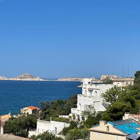 Sur La Corniche Apartment *