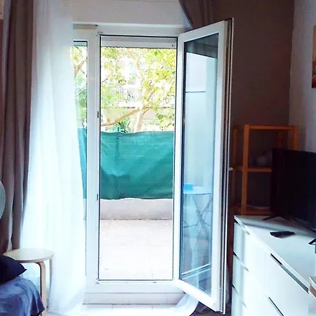 Апартаменты Joli Avec Terrasse Марсель