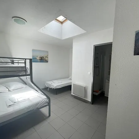 Balaena Auberge de jeunesse *