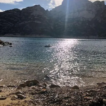 Morgiou Sormiou T4 Climatise Familial - 3 - Terrasse Bois - Jardin Privatif - Calanques A Pied - Plages & Velodrome A 10 Min - Ideal Familles & Randonneurs & Grimpeurs - Escalade A 5 Min - Sud * Marseille