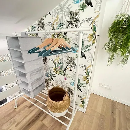 Secret Jungle Apartment *