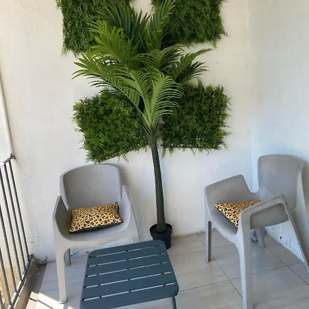 Secret Jungle Apartment *