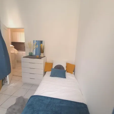 Cosy T-3 Proche Velodrome,plages Idealement Situe Appartement Marseille