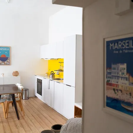 Apartment Julien - Gare St Charles - Cours Julien Marseille