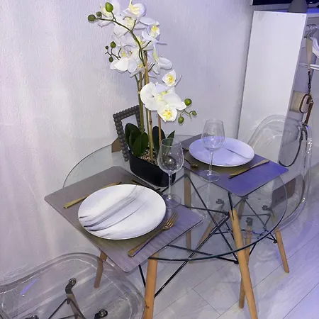 L'elysee Apartment *
