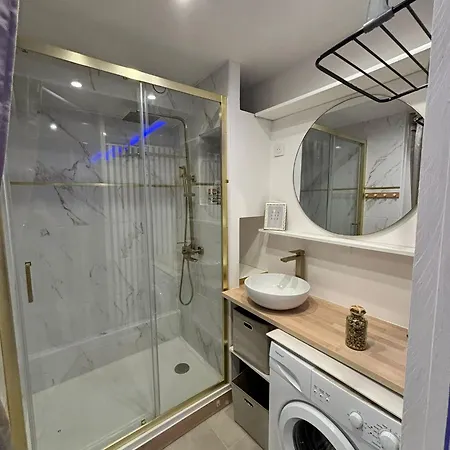 L'elysee Apartment *