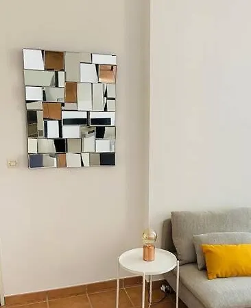 Apartment Votre Pied-a-terre A T3 Cosy A Deux Pas Du Vieux-port