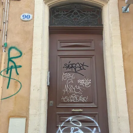 Sainte Apartment *