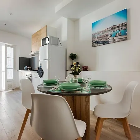شقة Joli T3 Avec Balcon - Gare St-charles A 50 M