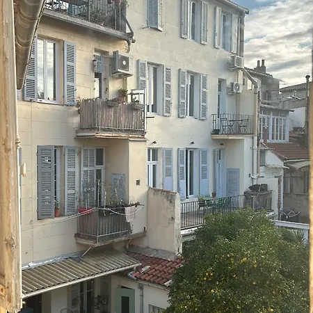 Le Lodi