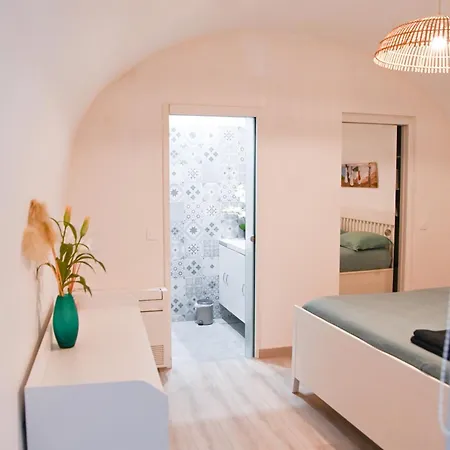 Apartment Au Coeur Du Vieux-port - Cosy Au Calme - 2 Avec Sa Cour Privee - La Criee Marseille