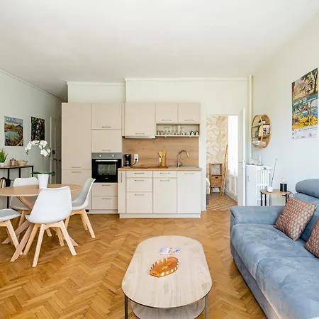 Le Tamaris Apartment