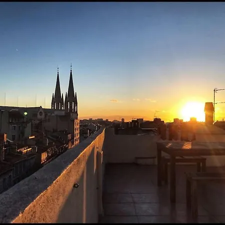 Tres Agreable T2 - Lumineux-toit Terrasse-centre * Marseille
