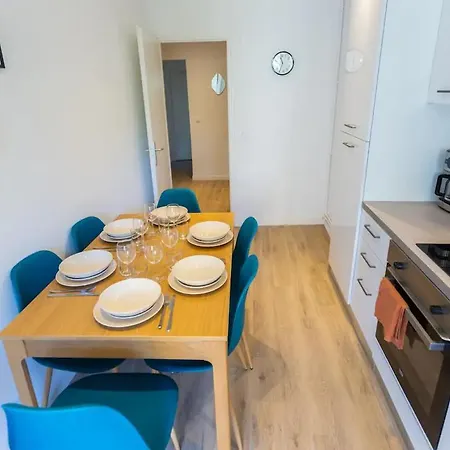 T5 Ideal Groupes & Familles, St Charles-joliette Apartment *