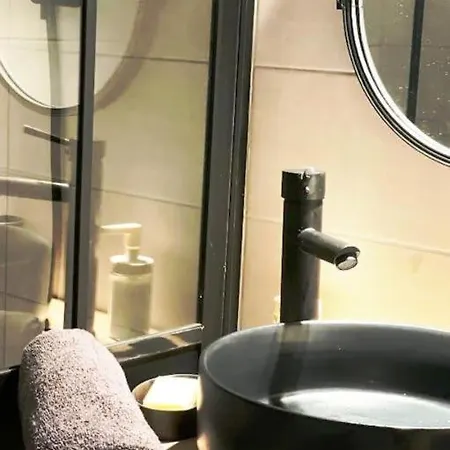 Climatise Avec Terrasse Equipe A 5min De La Gare St Charles 公寓 *