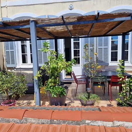 Superbe 2 Pieces Avec Grande Terrasse, Classe *** Apartment *