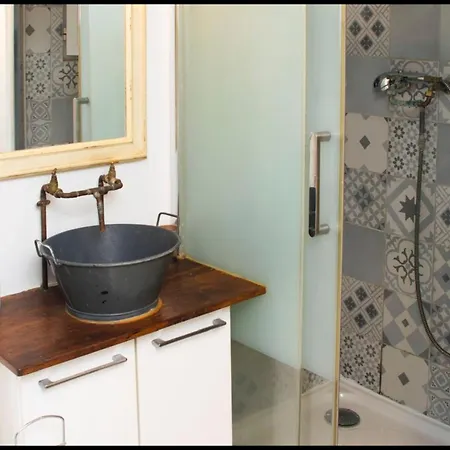 Apartment La Calade Enchantee Pour 4 Marseille