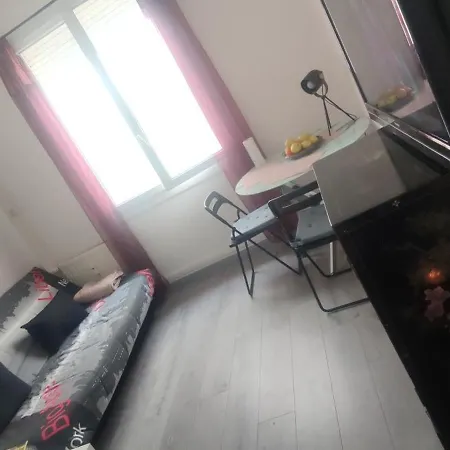 Catalans Apartment *