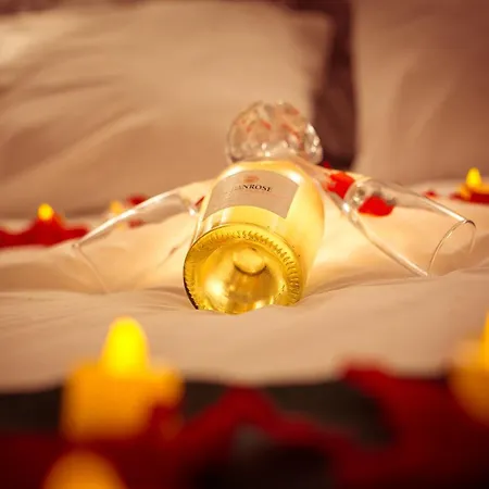 Du Mont D'or - Baignoire - Minibar Offert Marseille