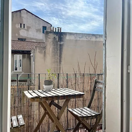 - Balcon & Lumineux - Les Freres De La Loc' *