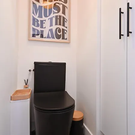 Koenig - T3 De Standing Avec Balcon Parking Et Vue Марсель