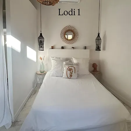 Le Lodi